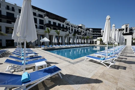 Prezident və Birinci xanım “Sea Breeze”də LANDAU Məktəbinin və “The Grand” apart hotelinin açılışında iştirak ediblər - YENİLƏNİB