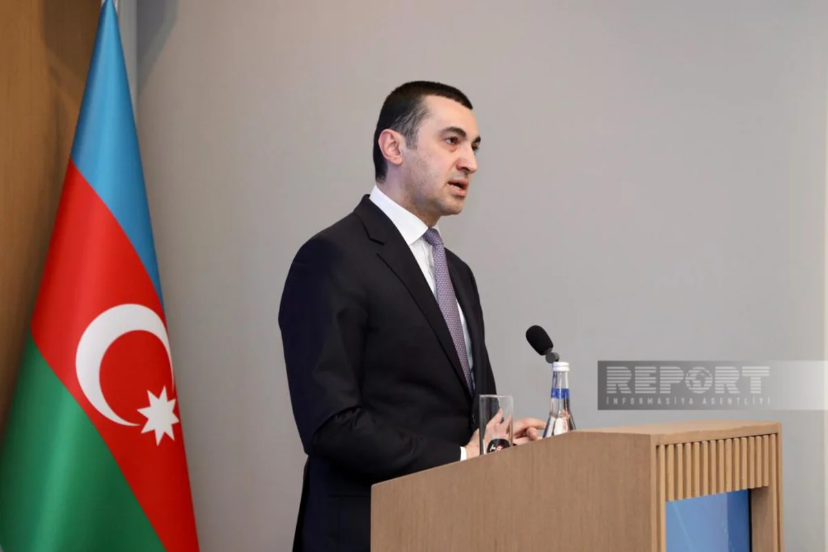XİN sözçüsü: “İrandakı səfirlikdə terrorda yaralanan iki nəfərin səhhəti qənaətbəxşdir”