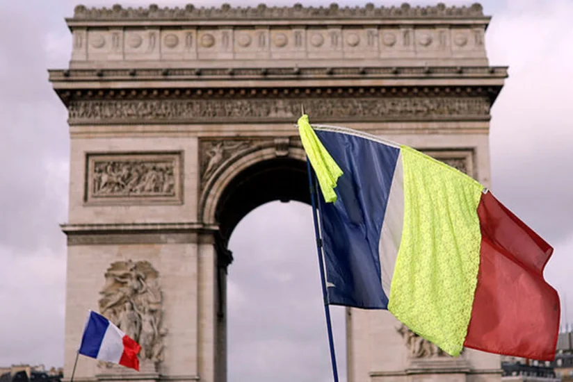 Желтые жилеты выступили против саммита G7 в Париже