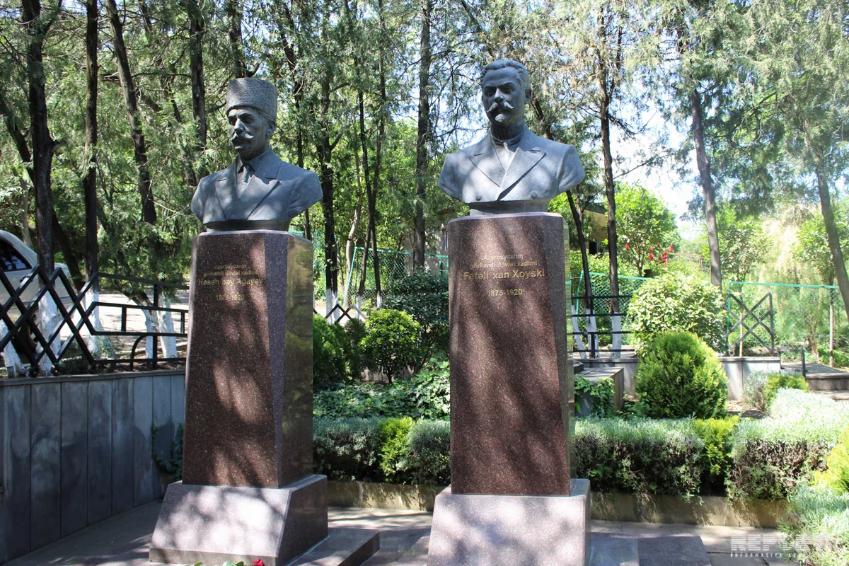 Святыня азербайджанцев в Тбилиси: могилы основателей АДР - РЕПОРТАЖ