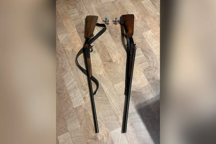Ağdaşda qanunsuz saxlanılan silahlar polisə təhvil verilib