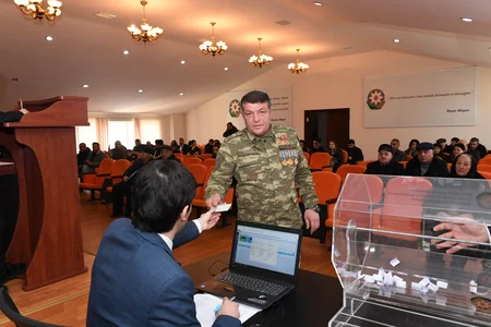 Füzuliyə köçürüləcək ailələr arasında növbəti püşkatma keçirilib