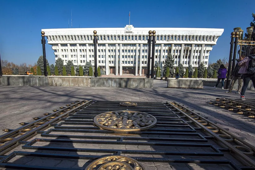 У депутата парламента Кыргызстана оказался фальшивый диплом об образовании