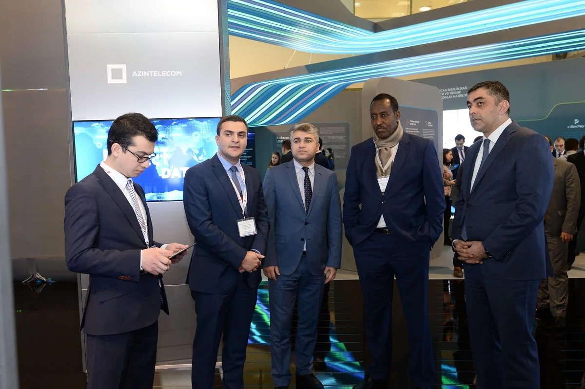 Ümumdünya Poçt İttifaqının baş katibi “Bakutel-2016” sərgisi ilə tanış olub