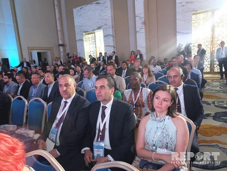 Tbilisidə ÜGT-nin informasiya texnologiyaları üzrə konfransı keçirilir