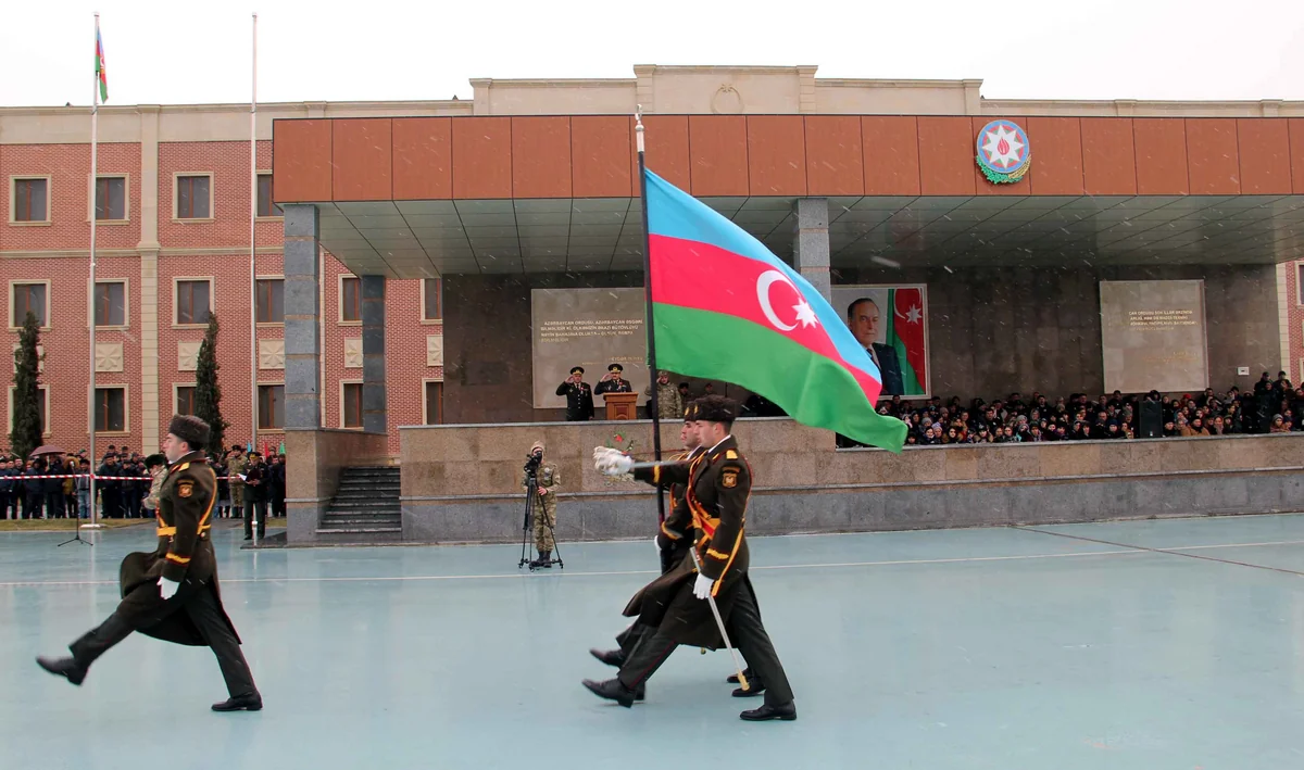 Hərbi hissə və birləşmələrdə gənc əsgərlərin andiçmə mərasimi keçirilib