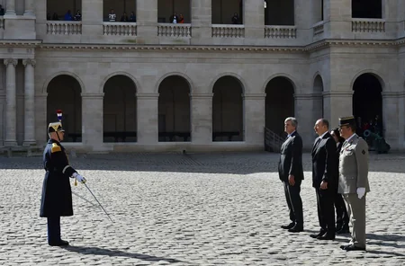 Official welcome ceremony was held for President Ilham Aliyev in Paris