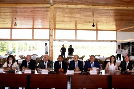 Əbülfəs Qarayev: Azərbaycanda 92 çimərlik fəaliyyət göstərir