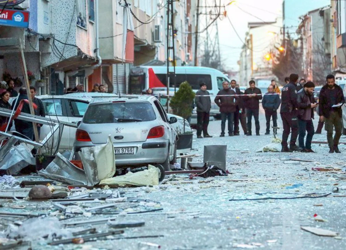 Istanbul building explosion: casualties reported