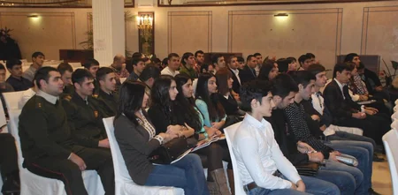 RF rəsmisi: Rusiyanın miqrasiya qanunlarına riayət etmək vacibdir