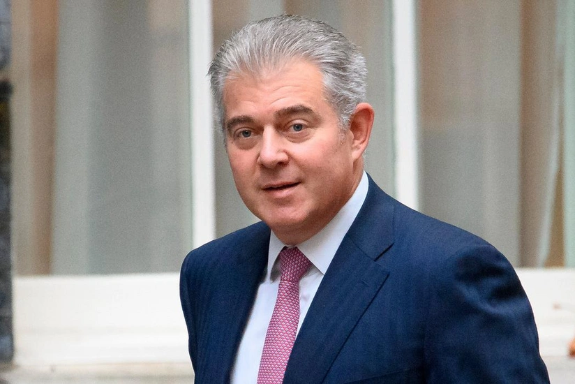 Britaniyanın Şimali İrlandiya üzrə dövlət katibi istefa verib