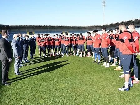 AFFA prezidenti milli komandanın heyəti ilə görüşdü