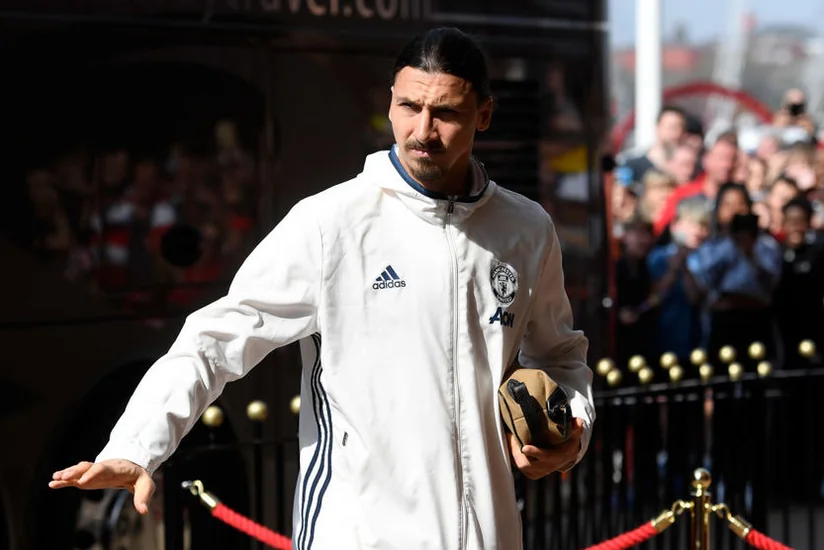 Zlatan İbrahimoviç Mançesterdəki malikanəsini 5,5 milyon avroya satışa çıxarıb
