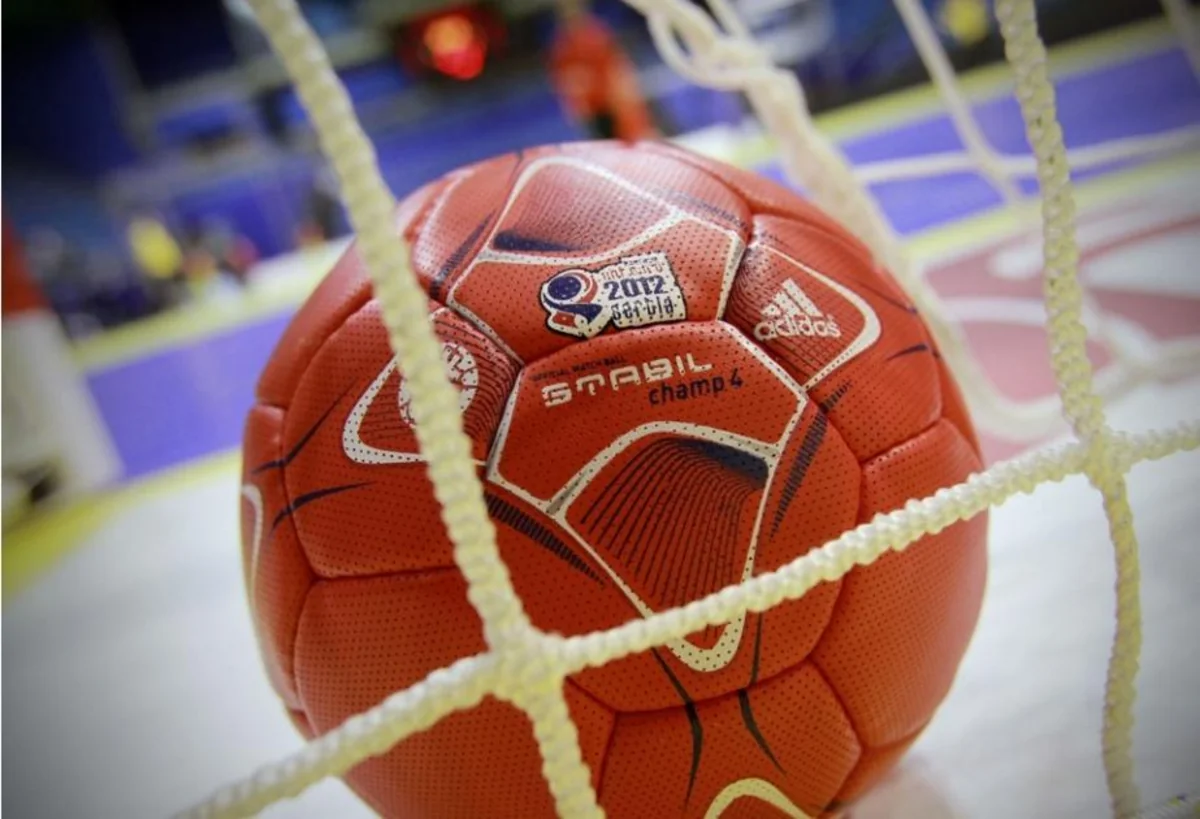 Kişi həndbolçuların Azərbaycan çempionatında daha bir oyun keçirilib