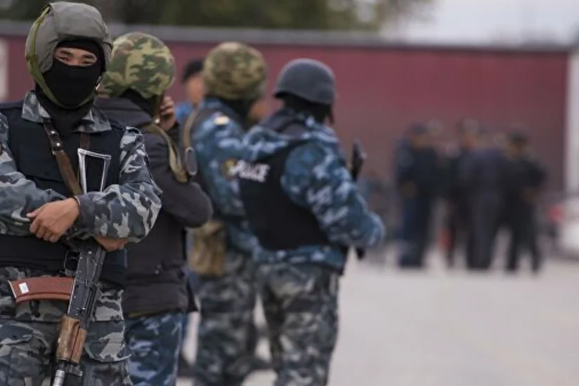 Tacikistanla sərhəddə baş verən toqquşmalara görə qırğızlar təxliyyə ediliblər