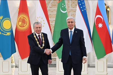 Ilham Aliyev attends Shavkat Mirziyoyev's award ceremony in Astana