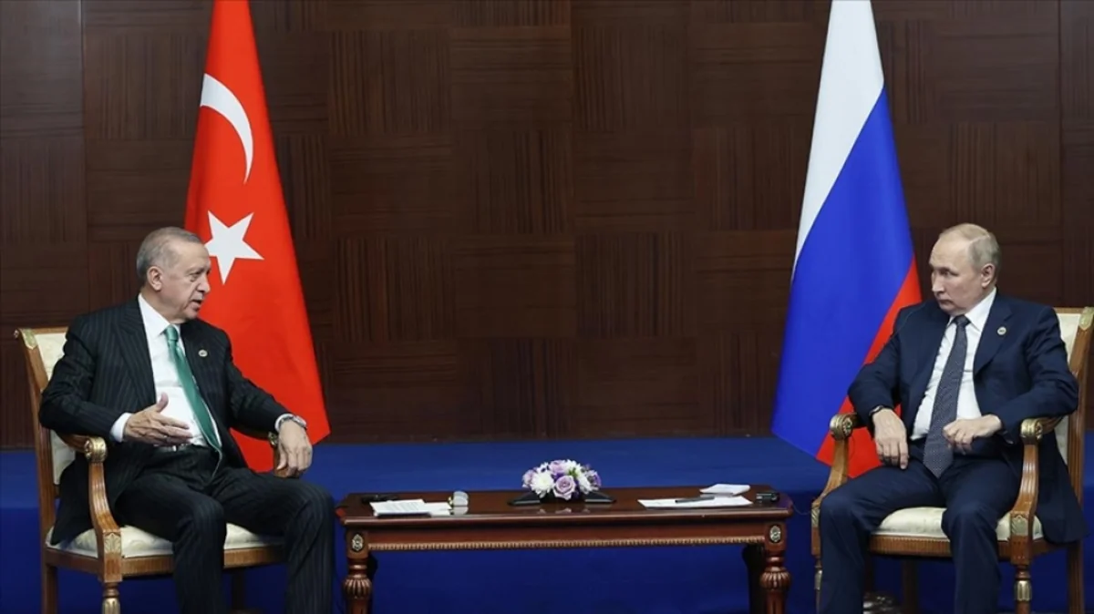 Turkish, Russian presidents talk over phone