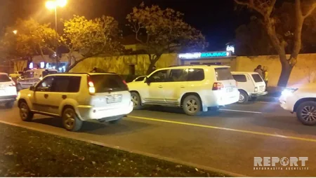 Bakıda yol qazası baş verib, tıxac yaranıb - FOTO
