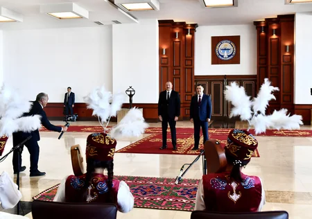 Prezident İlham Əliyevin Qırğız Respublikasına dövlət səfəri başlayıb