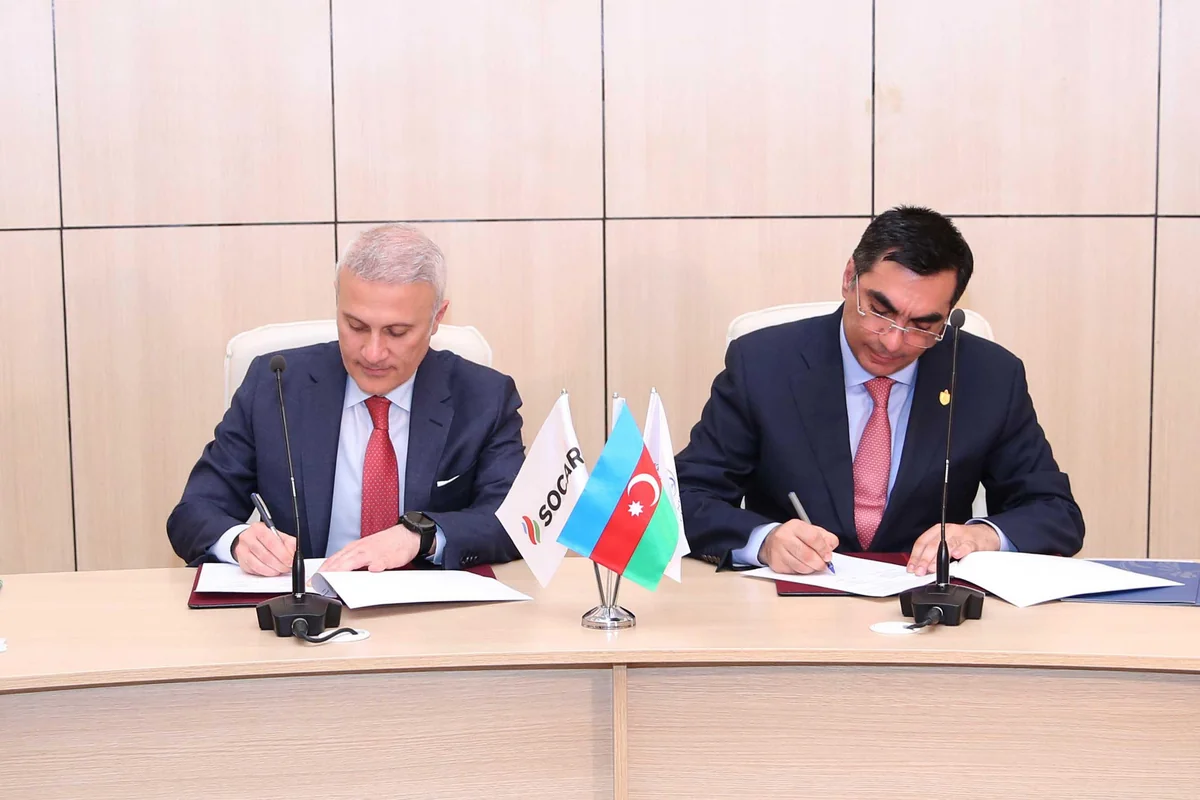 Baku Higher Oil School signs Memo of Cooperation with state service