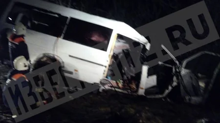 Rusiyada sərnişin avtobusu yük maşını ilə toqquşub, 14 nəfər ölüb