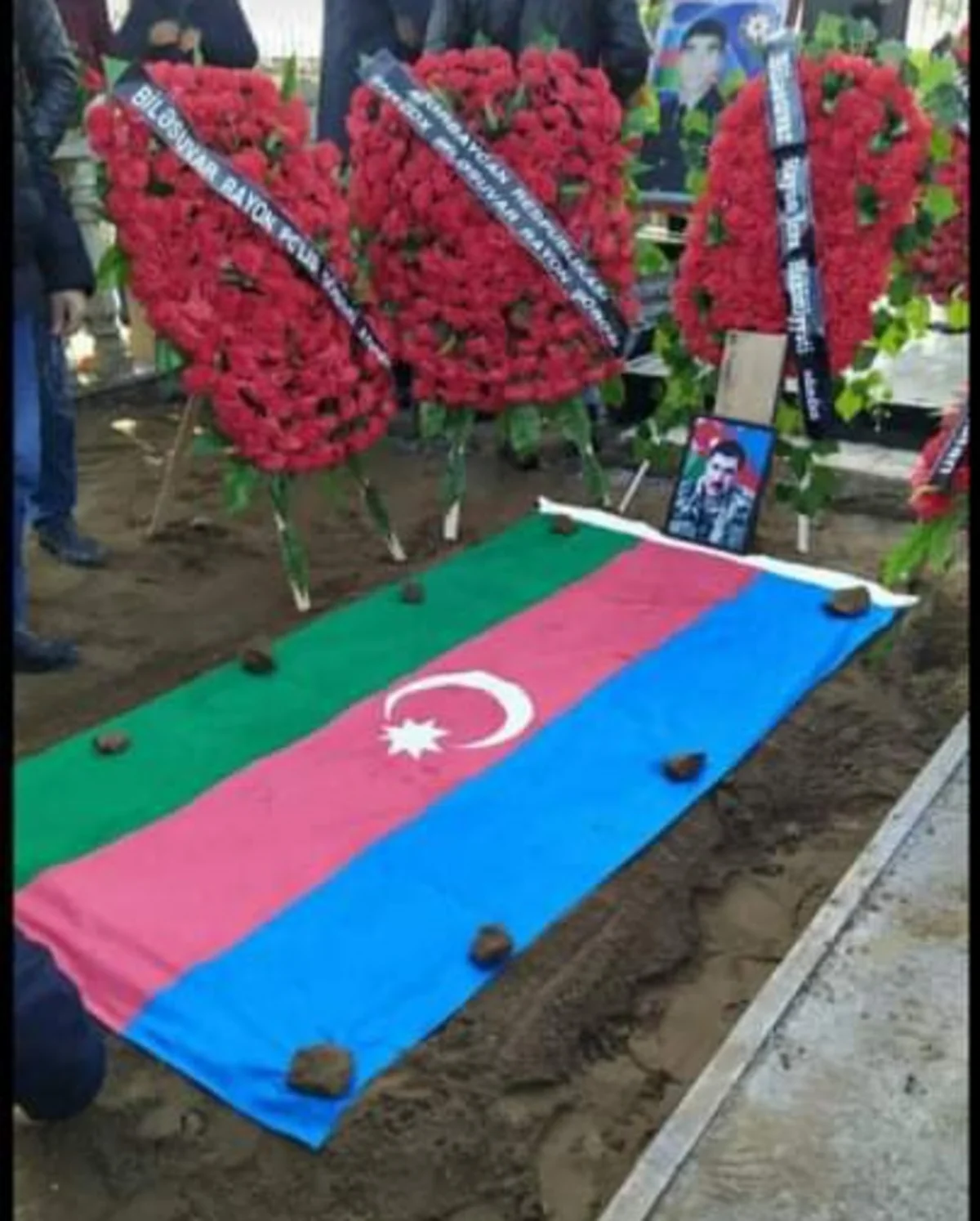 В Билясуваре простились с шехидом капитаном