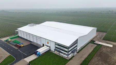 President Ilham Aliyev inspects operations of horticulture and cold storage complex in Gusar District