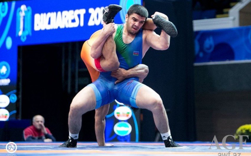 Güləşçi Şamil Zubairov ermənini məğlub edərək sonda dünya çempionu olub