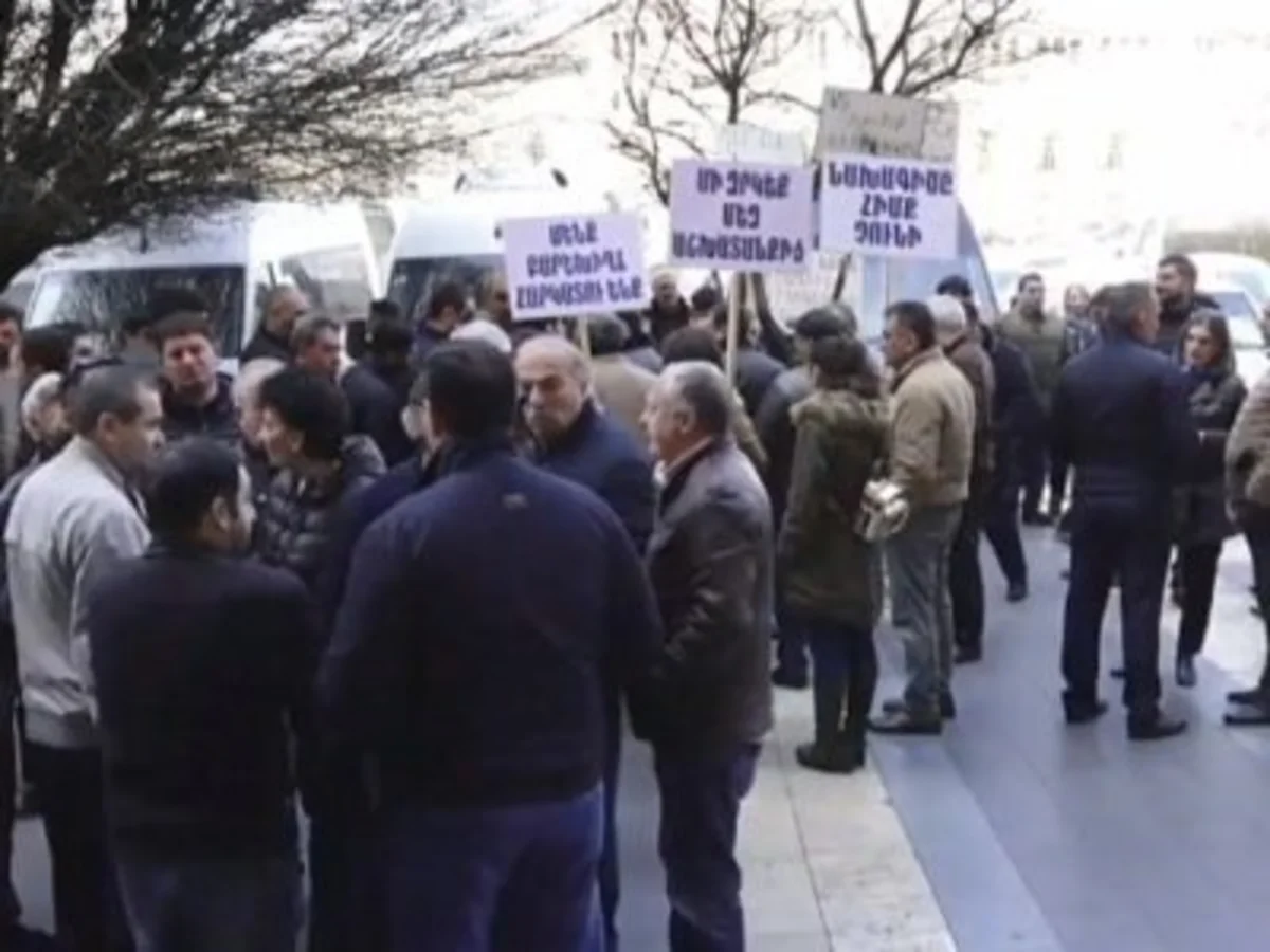 Yerevanda lombardçılar yenidən aksiya keçiriblər