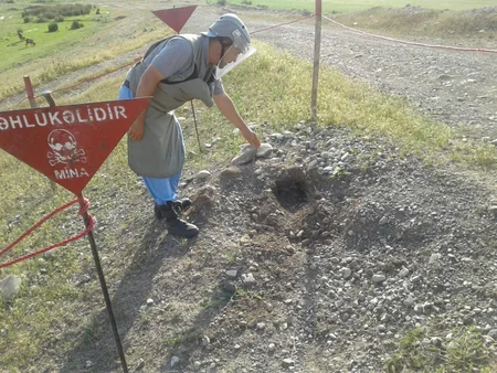​Füzuli və Tərtər rayonlarında partlamamış hərbi sursatlar aşkarlanıb