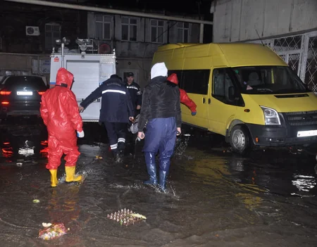 Bakıda fərdi yaşayış evlərindən 77 nəfər təhlükəsiz əraziyə təxliyyə olunub