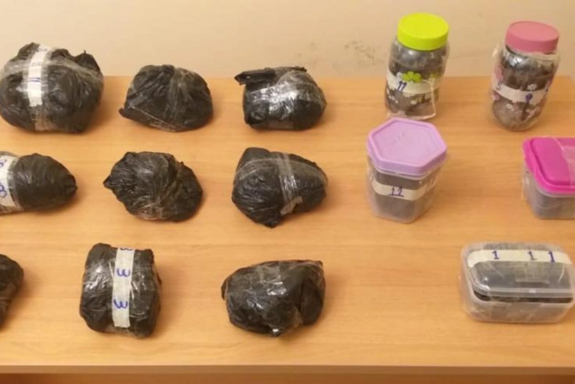 Sərhədçilər əmrə tabe olmayan narkotik qaçaqmalçılarına atəş açıb