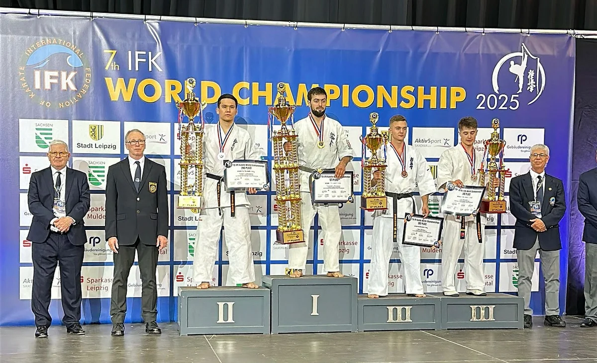 Azərbaycan karateçiləri dünya çempionatında dörd medal qazanıblar