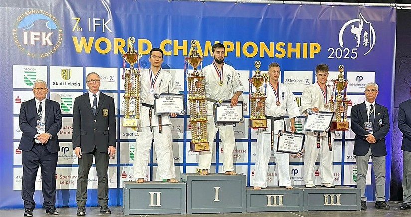 Azərbaycan karateçiləri dünya çempionatında dörd medal qazanıblar