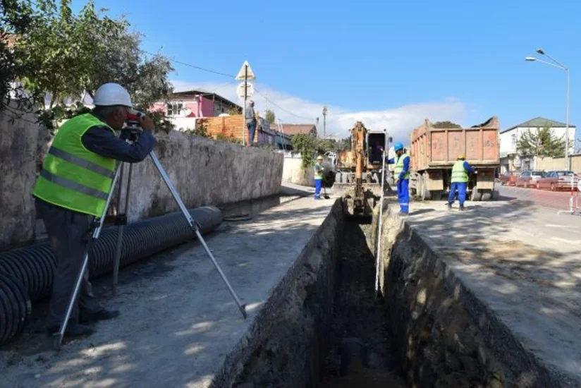 Bakının 20-ci sahə yaşayış massivində içməli su və kanalizasiya layihələri icra olunur