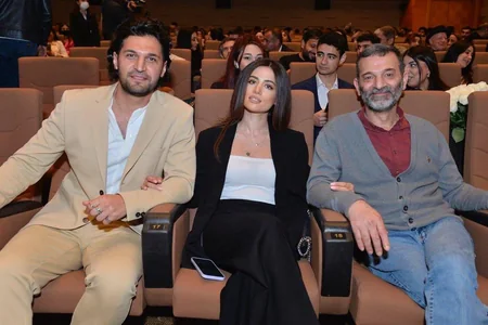 Vətən müharibəsi kadrlarının yer aldığı “Köhnə çamadanlar” filmi təqdim olunub