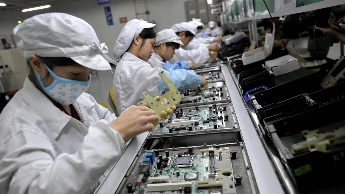Apple ускорила планы по переносу части своего производства за пределы Китая