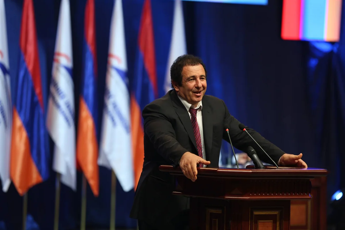 Erməni deputatlar: “Ermənistanda vəziyyət daha da ağırlaşacaq