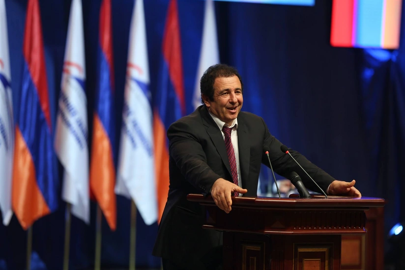 Erməni deputatlar: “Ermənistanda vəziyyət daha da ağırlaşacaq