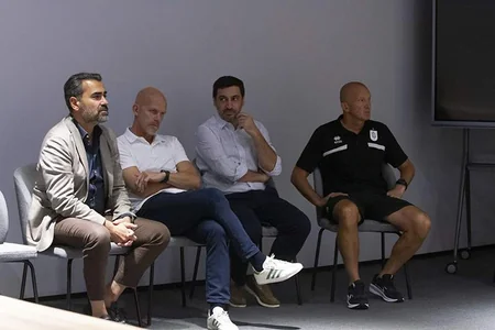 Cenk Sümer “Neftçi” Futbol Mərkəzində görüş keçirib