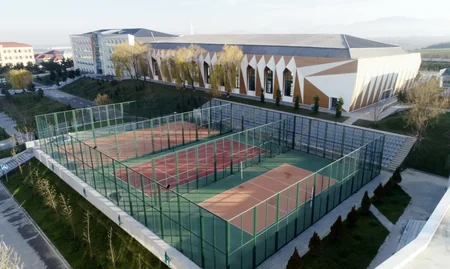Prezident Quba Olimpiya İdman Kompleksində yenidənqurmadan sonra yaradılan şəraitlə tanış olub