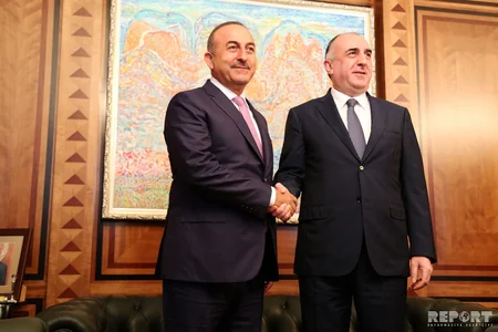 Bakıda Azərbaycan və Türkiyə XİN başçılarının görüşü olub