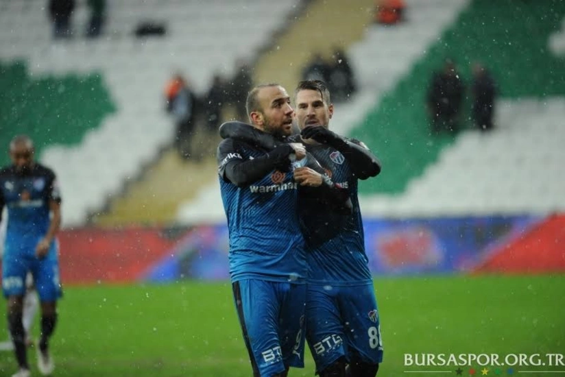 Azərbaycan yığmasının futbolçusu məhsuldar ötürmə müəllifi olub - FOTO-VİDEO