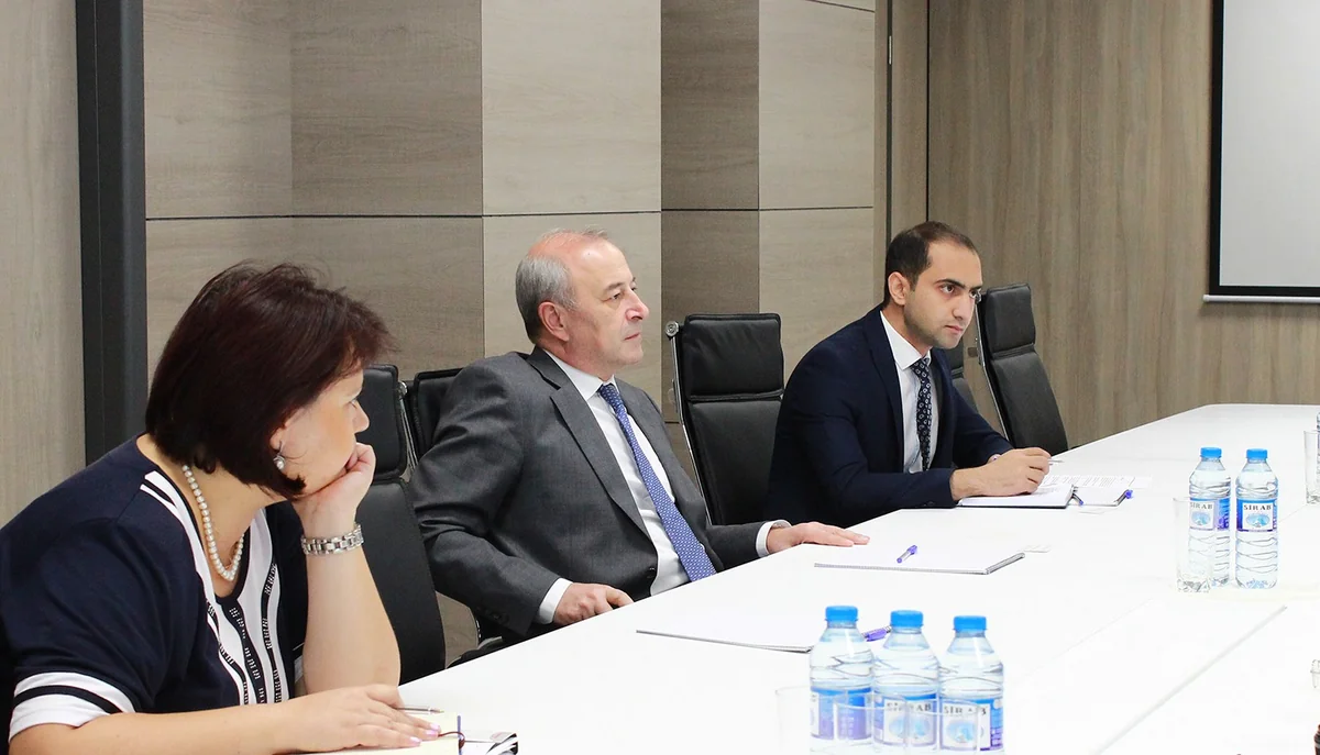 Energetika Nazirliyində CAREC proqramı çərçivəsində görüş keçirilib