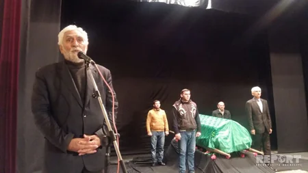 Lənkəran teatrında əməkdar artistlə vida mərasimi keçirilib - FOTO