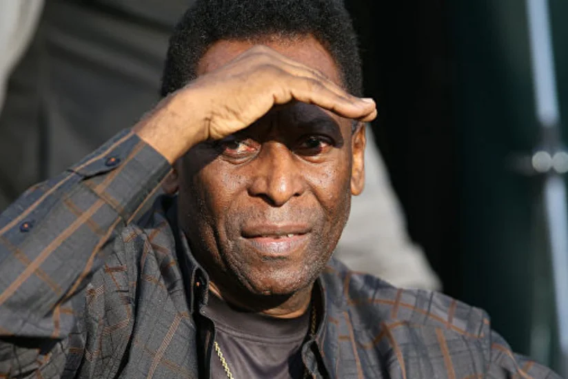 Pele xəstəxanadan evə buraxılıb