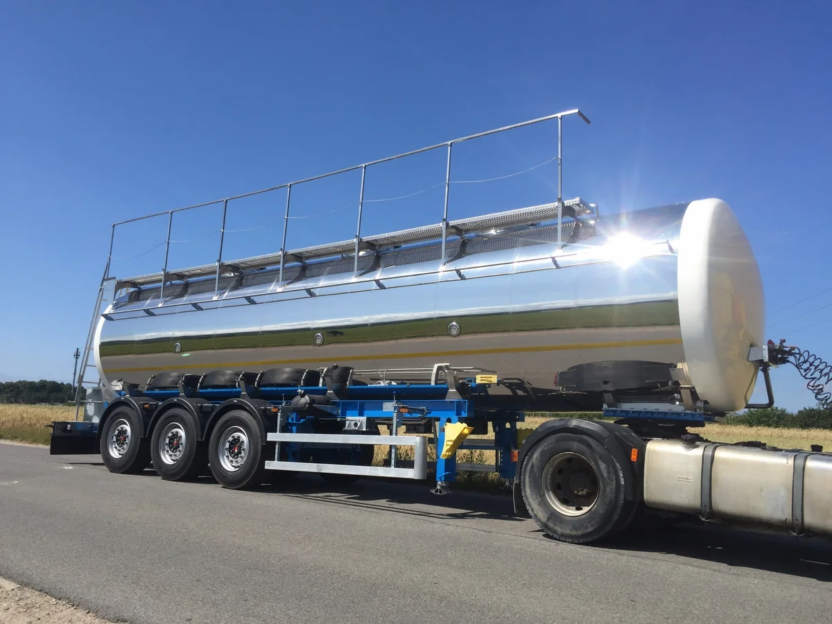 Азербайджан возобновил импорт цистерн из двух стран