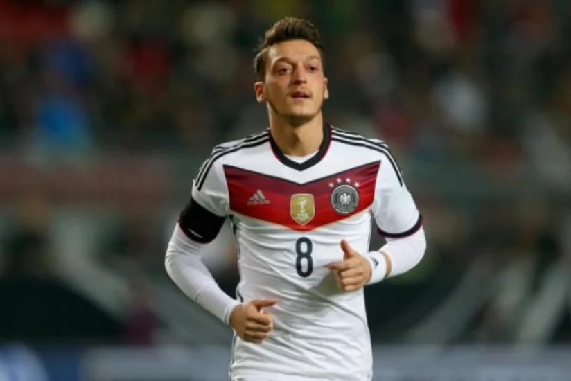 Məsut Özil dördüncü dəfə Almaniya yığmasının ən yaxşı futbolçusu sayılıb