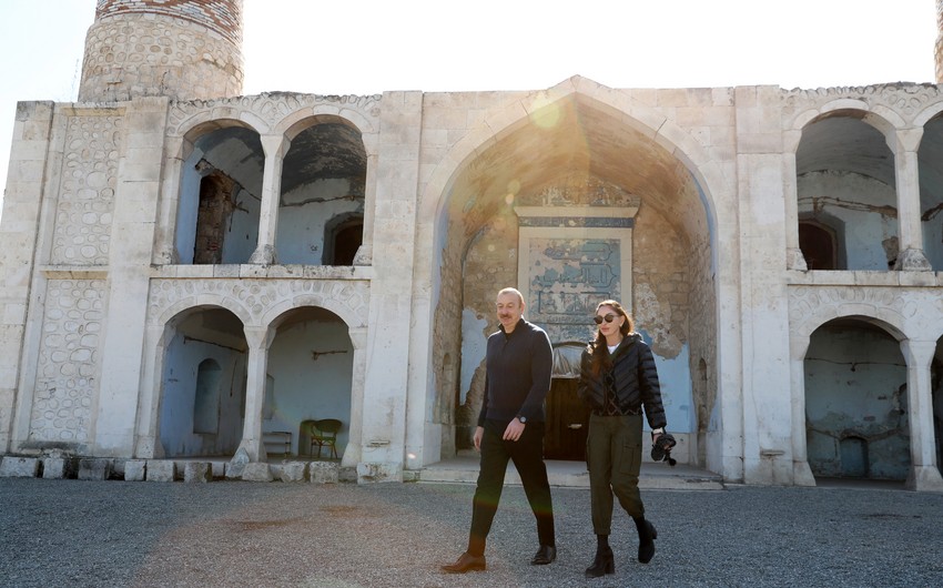 Ilham Aliyev, Mehriban Aliyeva view restoration work at Aghdam Mosque