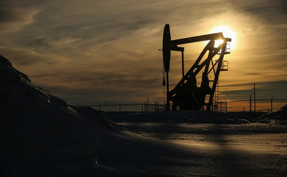 IEA expects comfortable oil markets, moderate prices in 2024